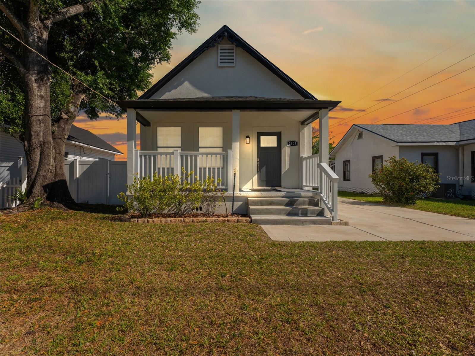 2903 W Ivy St Property Photo 3