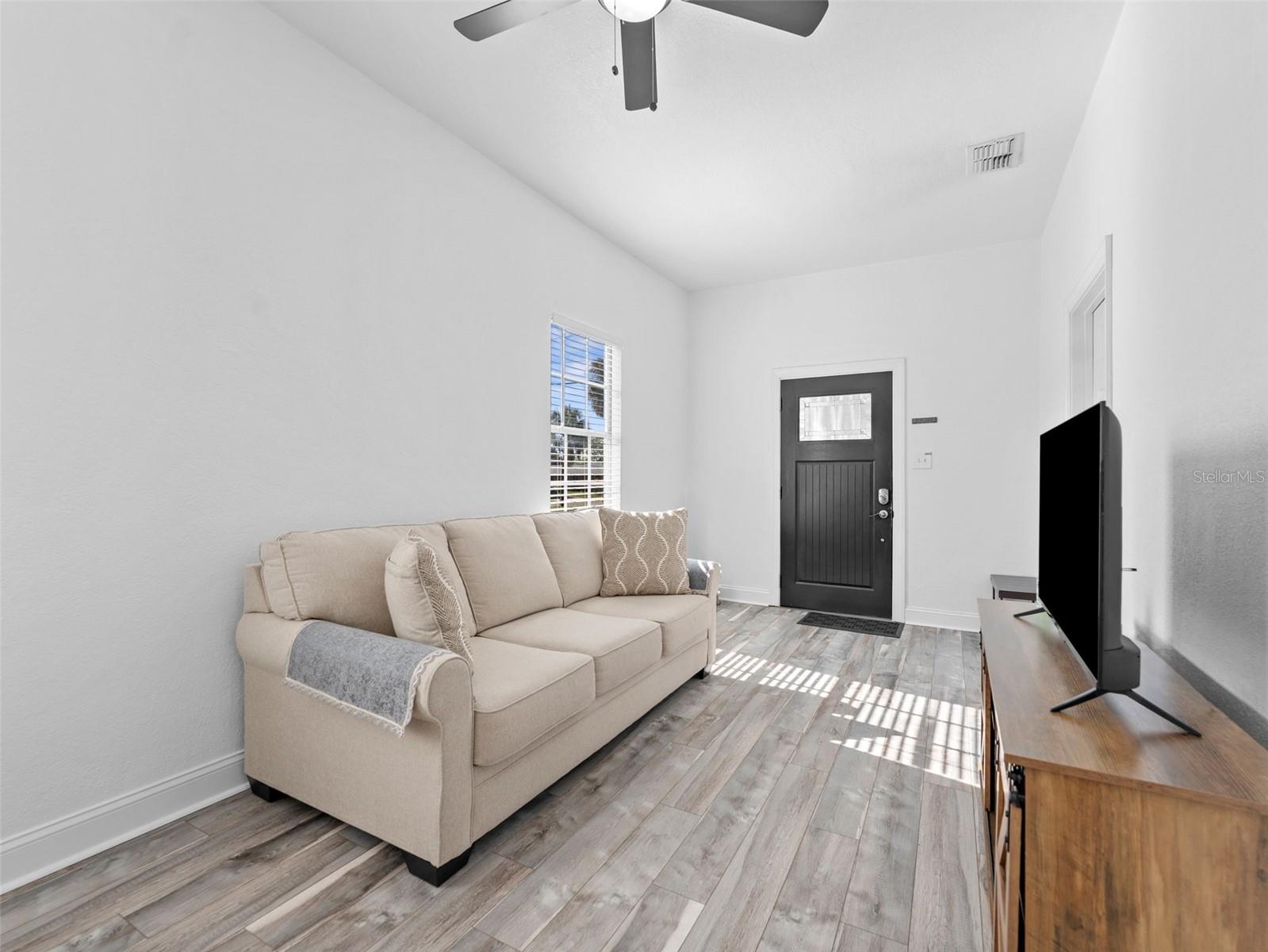2903 W Ivy St Property Photo 7
