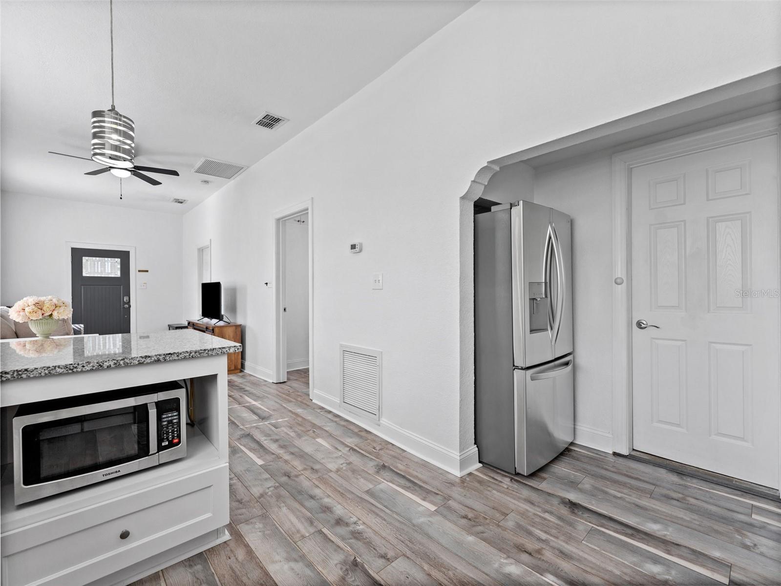 2903 W Ivy St Property Photo 12