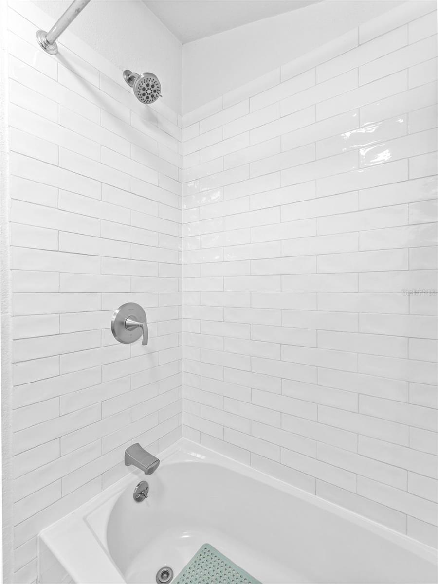2903 W Ivy St Property Photo 17