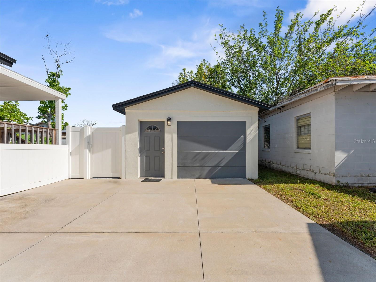 2903 W Ivy St Property Photo 30