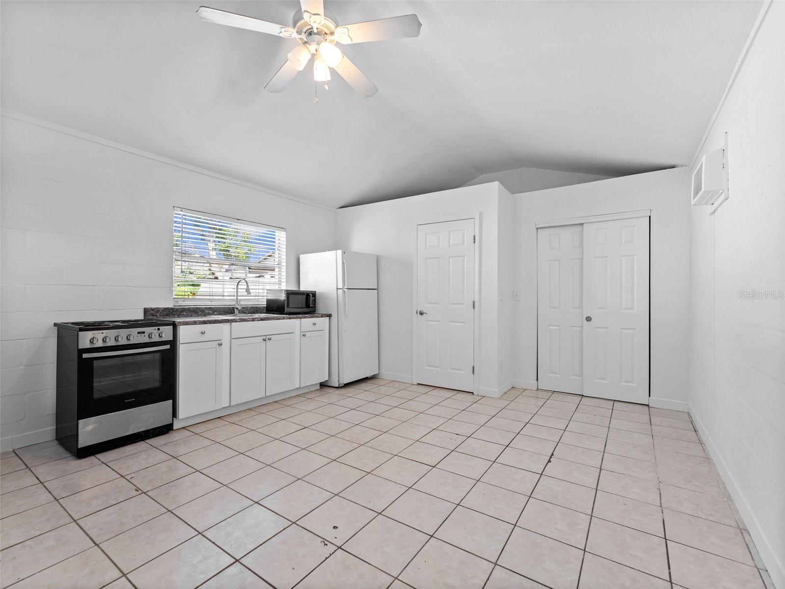 2903 W Ivy St Property Photo 31