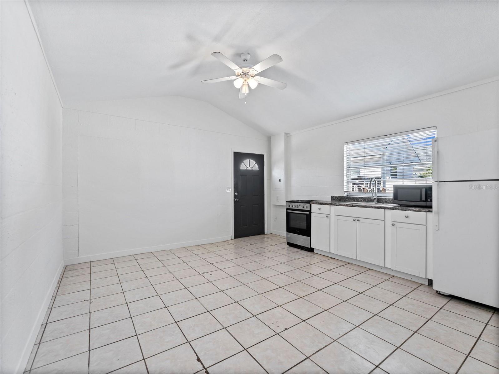 2903 W Ivy St Property Photo 33