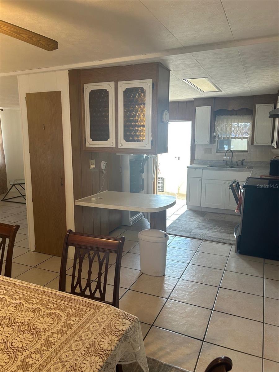 2574 Arbelia St Property Photo 12