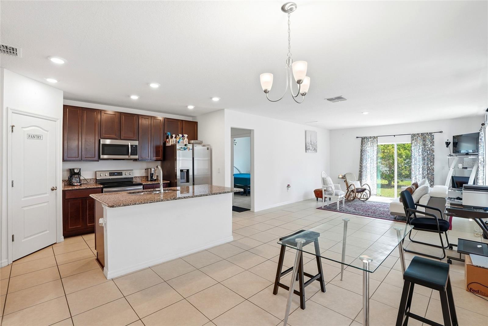 4521 Reisswood Loop Property Photo 6