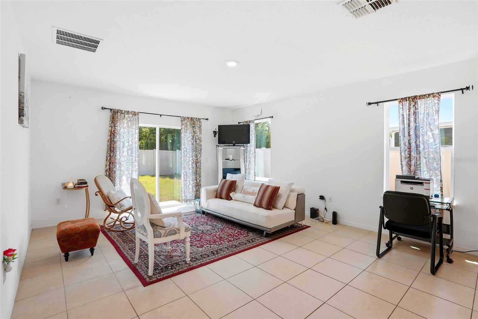 4521 Reisswood Loop Property Photo 11