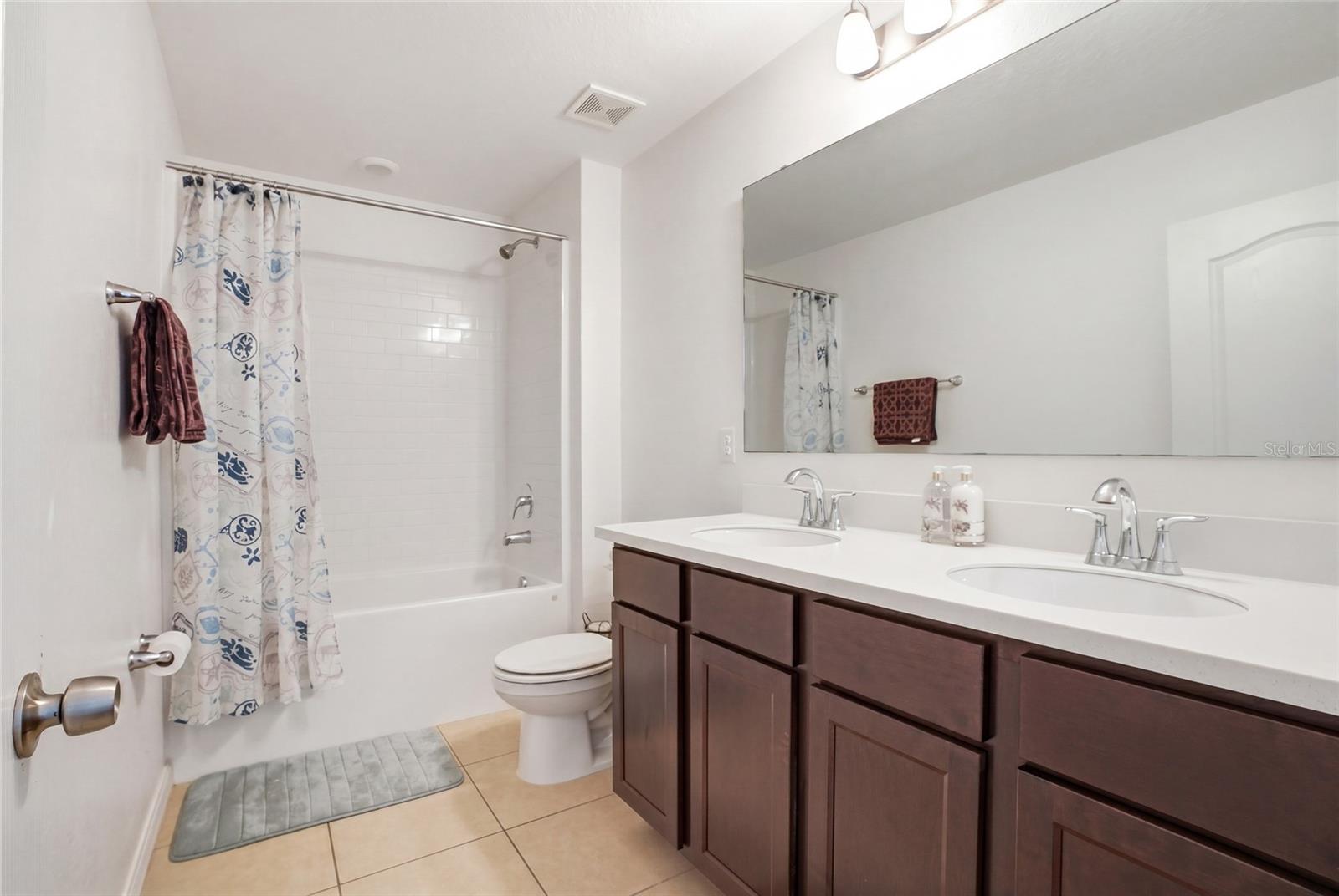 4521 Reisswood Loop Property Photo 26