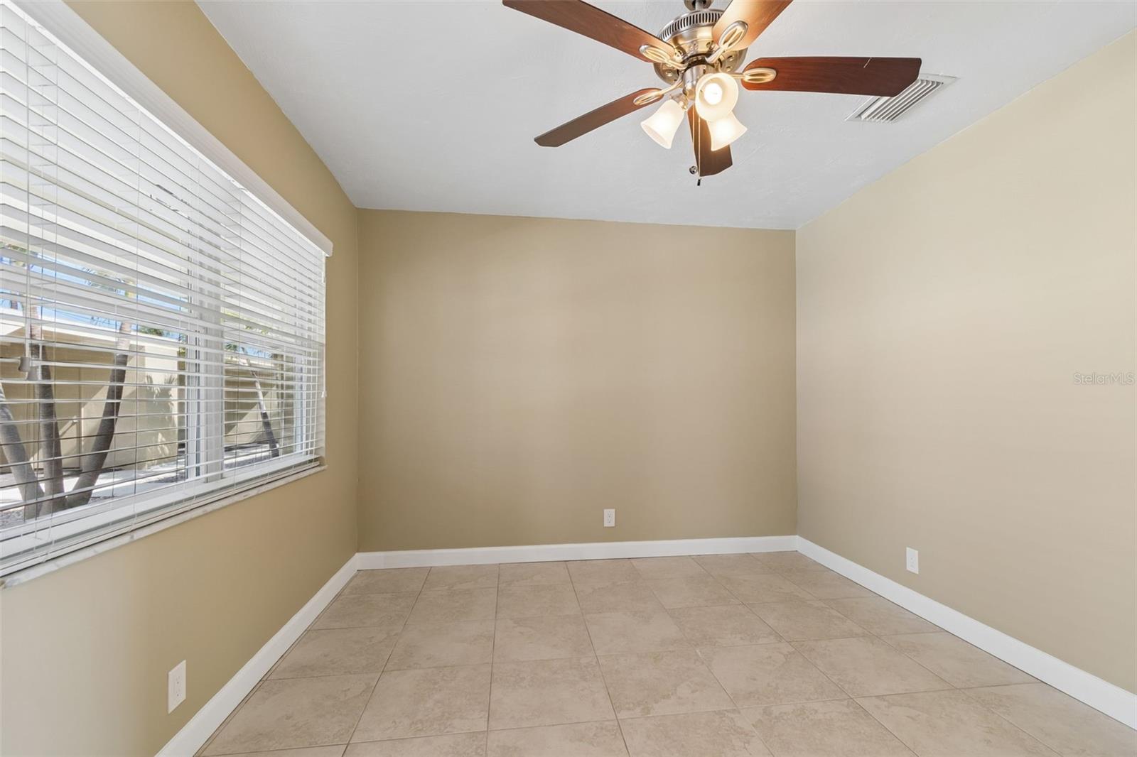 2307 Bay Blvd Property Photo 46