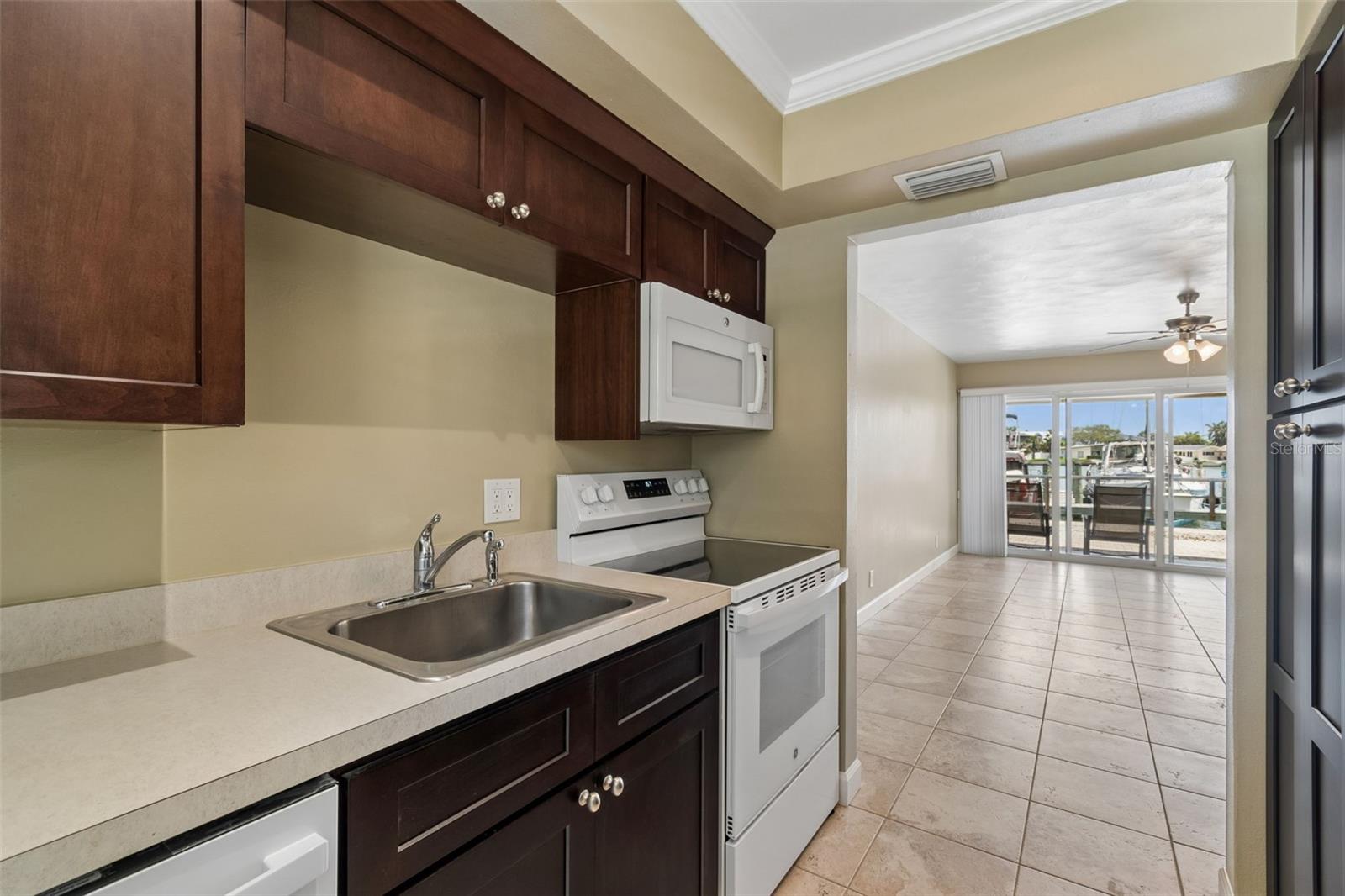 2307 Bay Blvd Property Photo 52