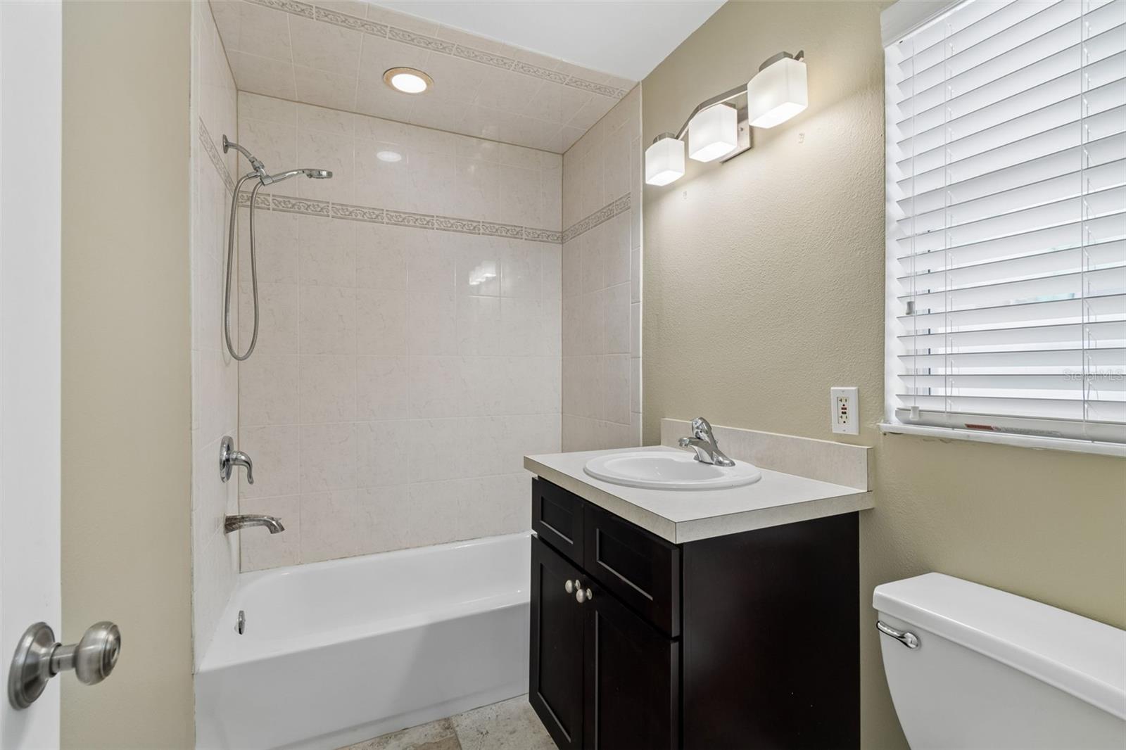2307 Bay Blvd Property Photo 79