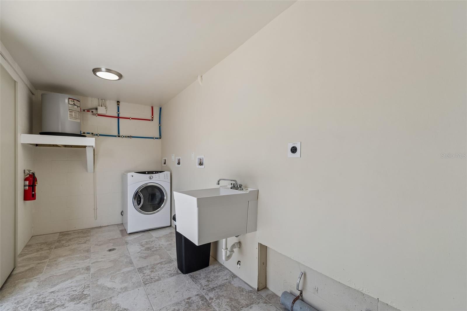 2307 Bay Blvd Property Photo 85