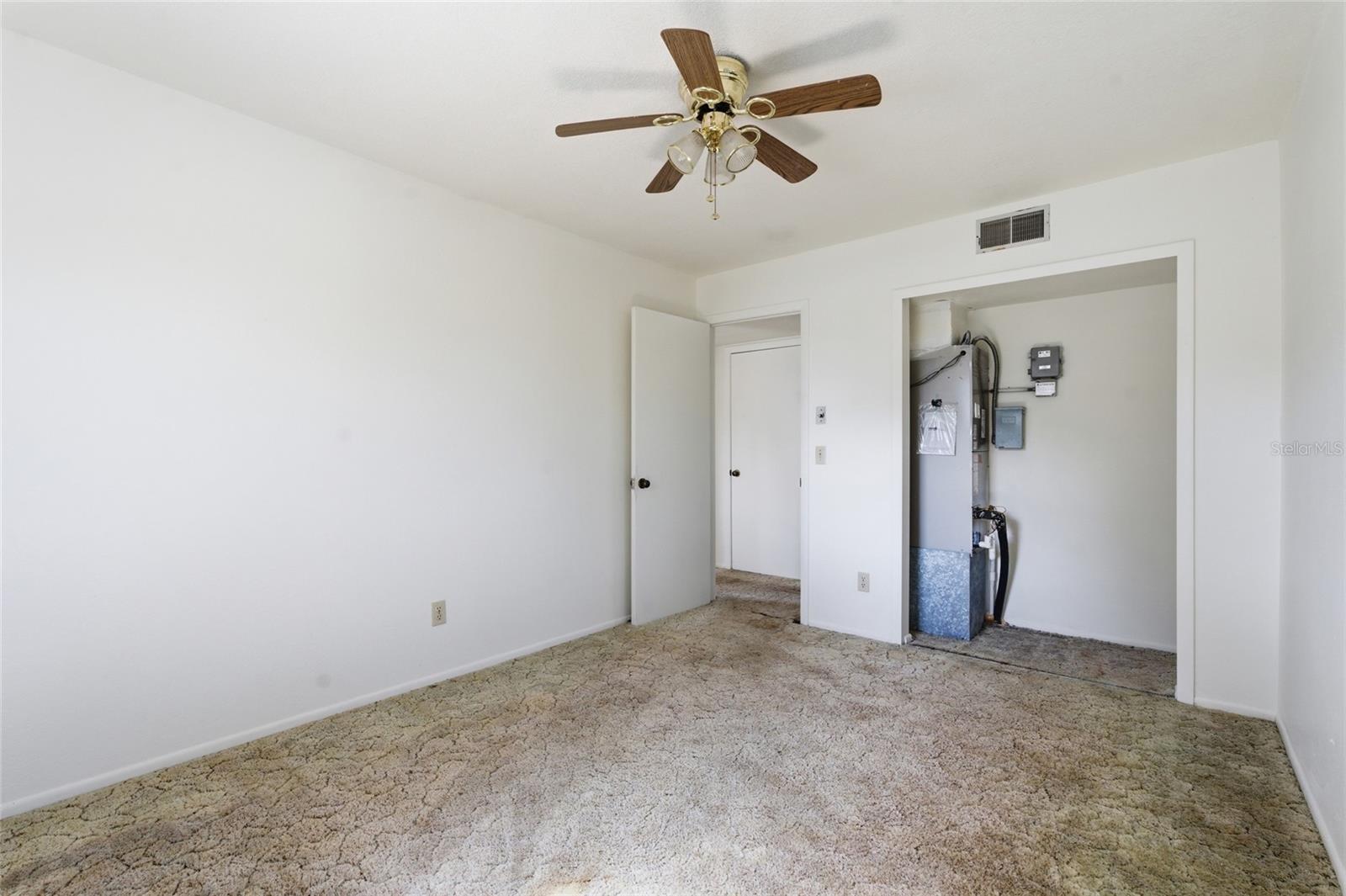 8221 Riverside Dr Ne Property Photo 11