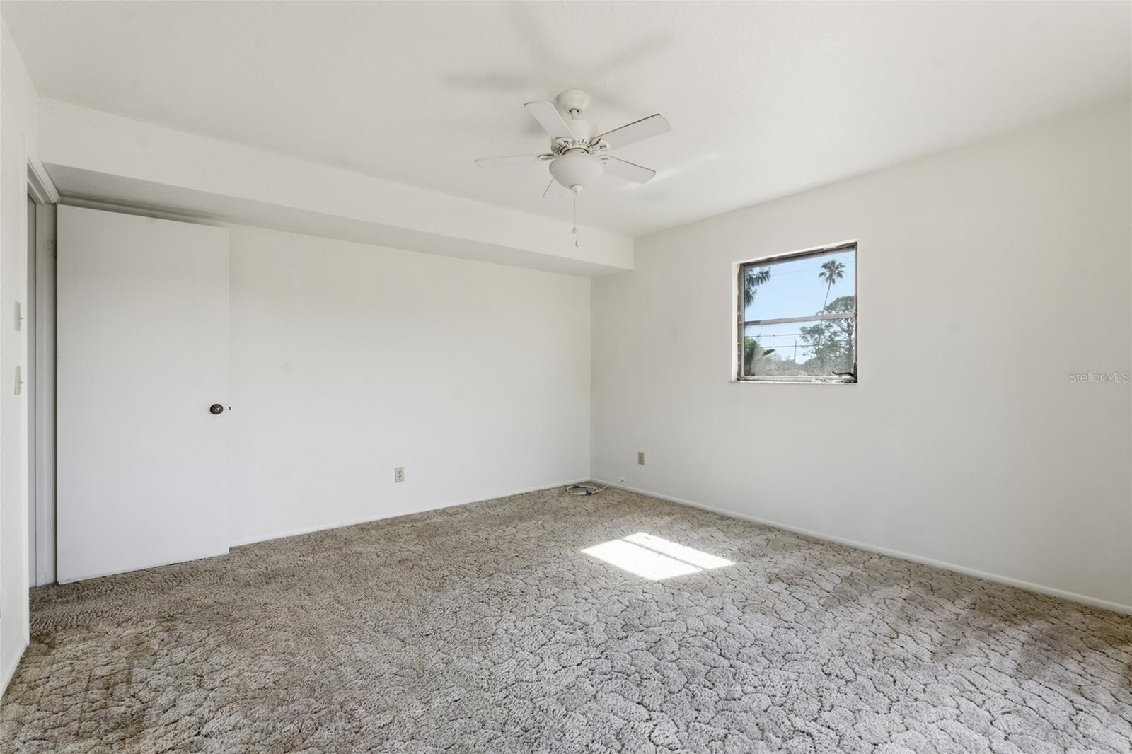 8221 Riverside Dr Ne Property Photo 14