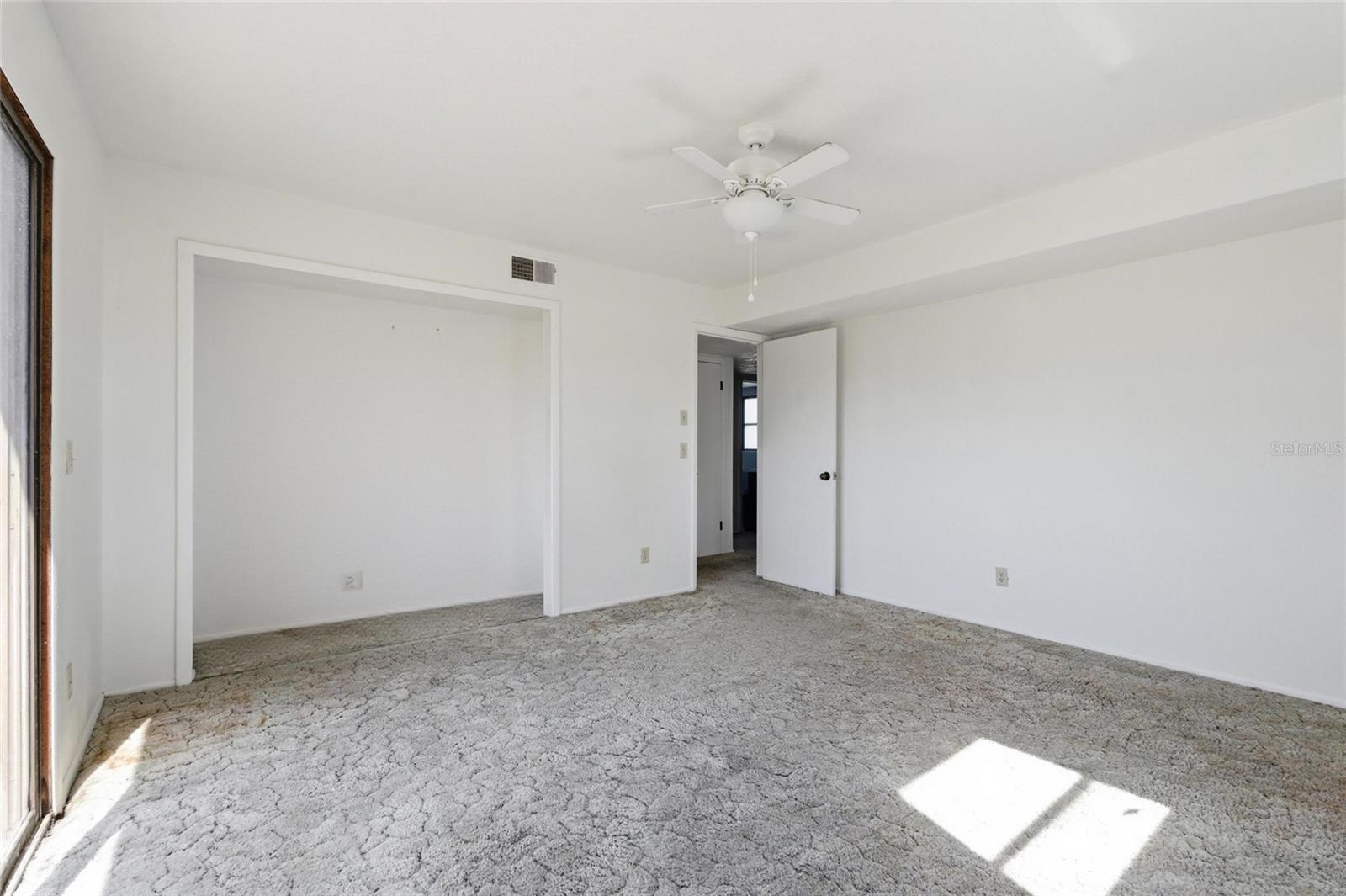8221 Riverside Dr Ne Property Photo 15