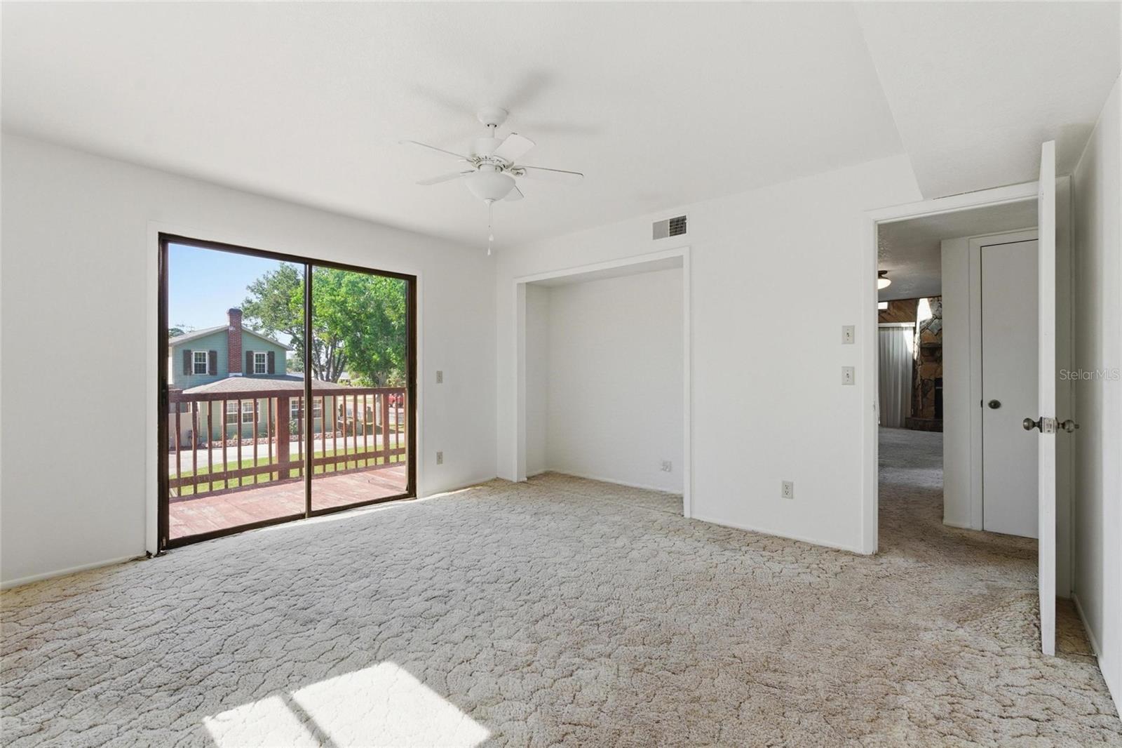 8221 Riverside Dr Ne Property Photo 16