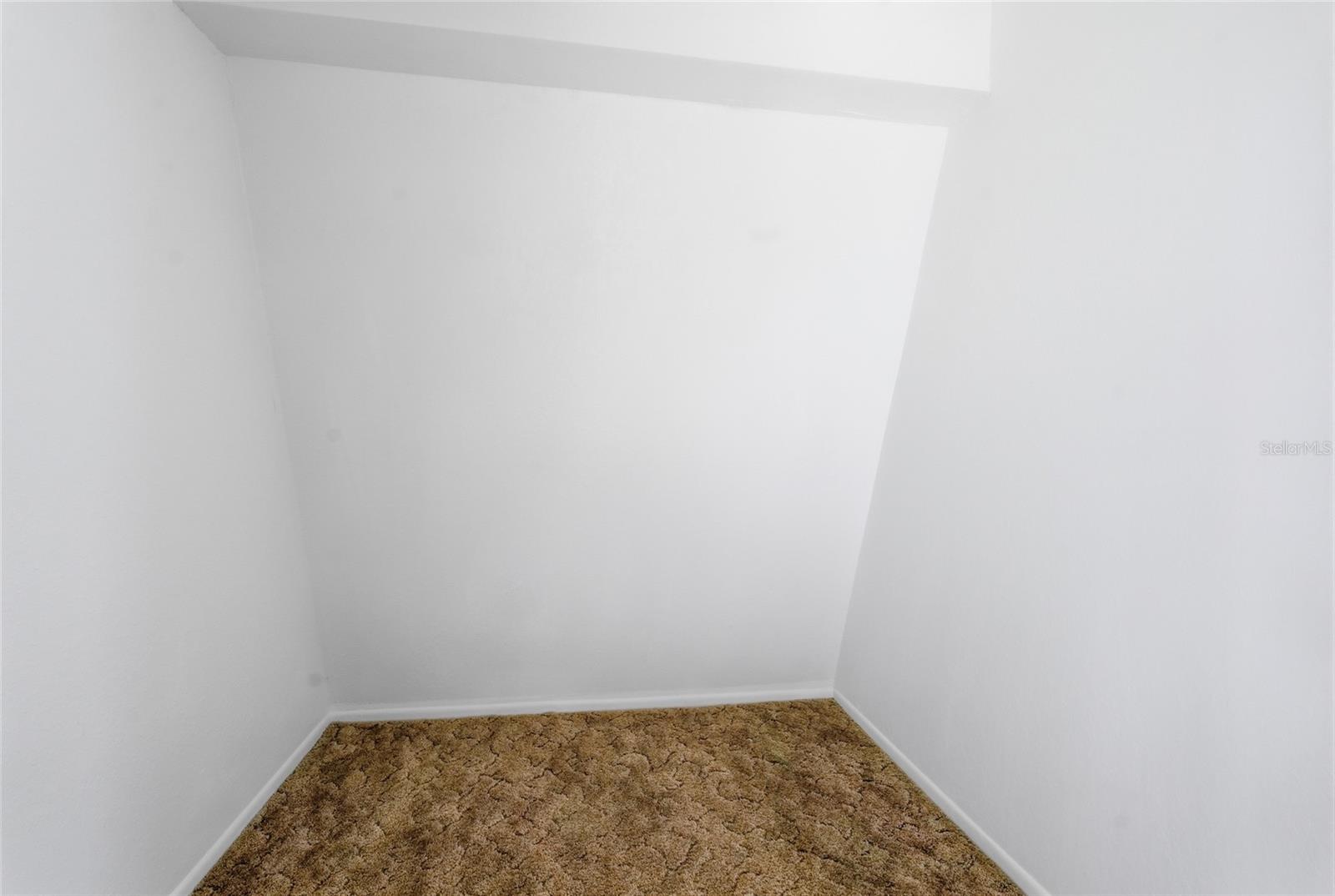 8221 Riverside Dr Ne Property Photo 29