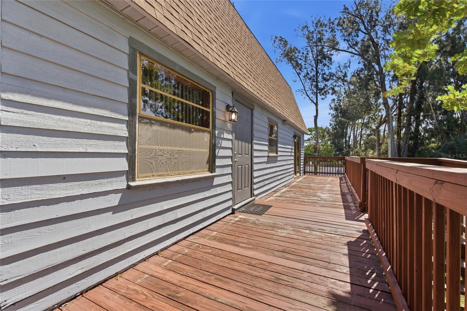 8221 Riverside Dr Ne Property Photo 38