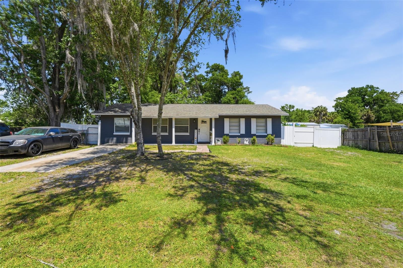 8509 W Kipling Ln Property Photo 1