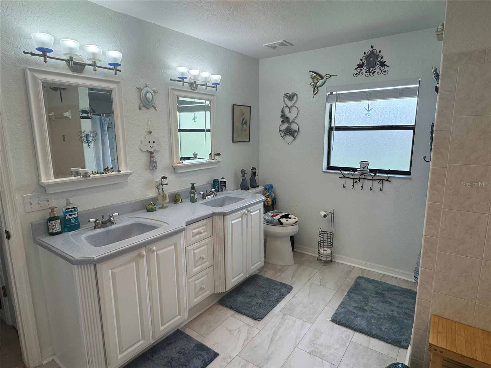 1472 Ivydale Rd Property Photo 18