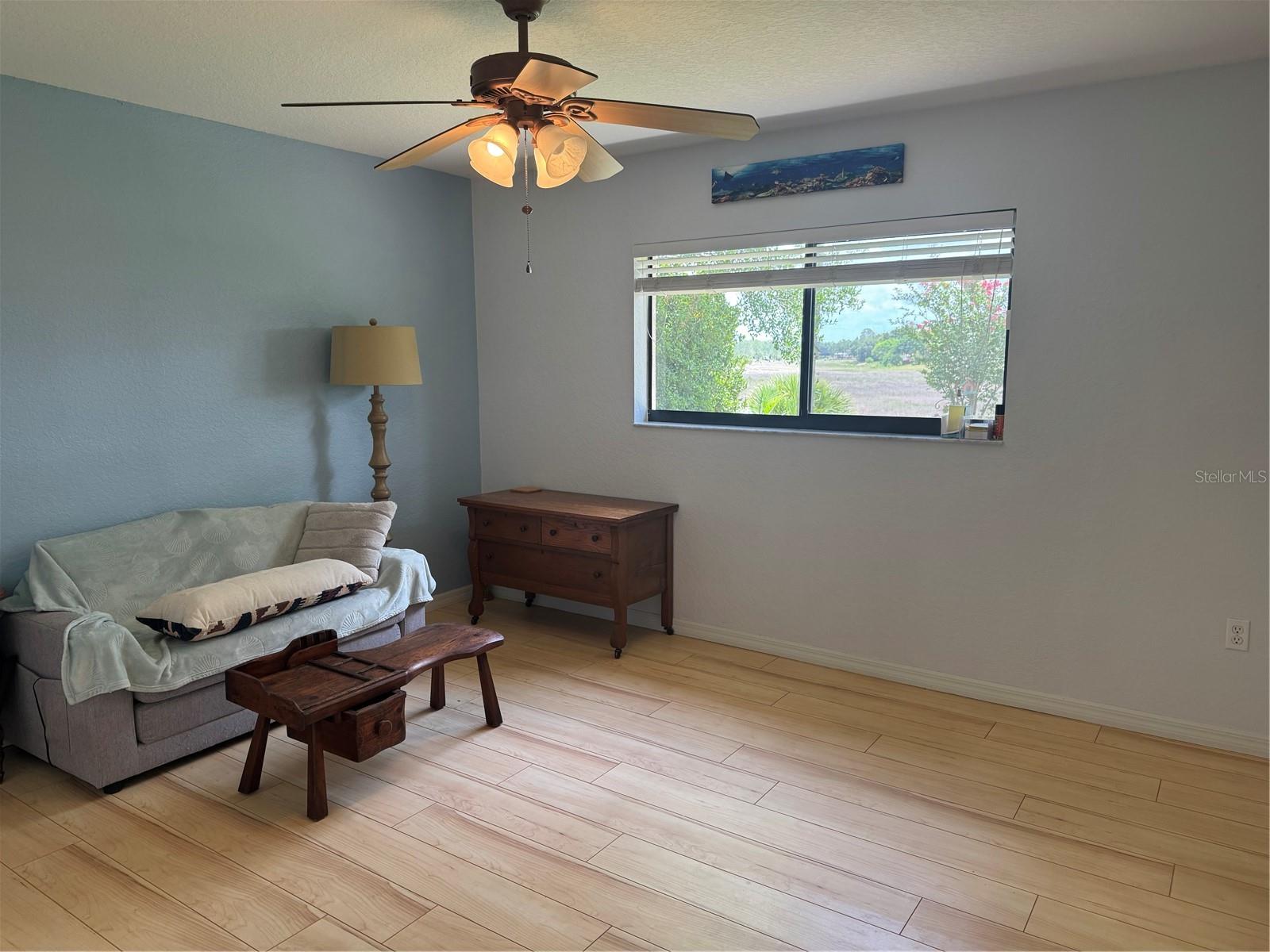 1472 Ivydale Rd Property Photo 22