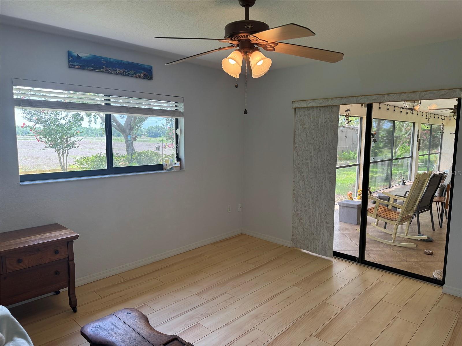 1472 Ivydale Rd Property Photo 23