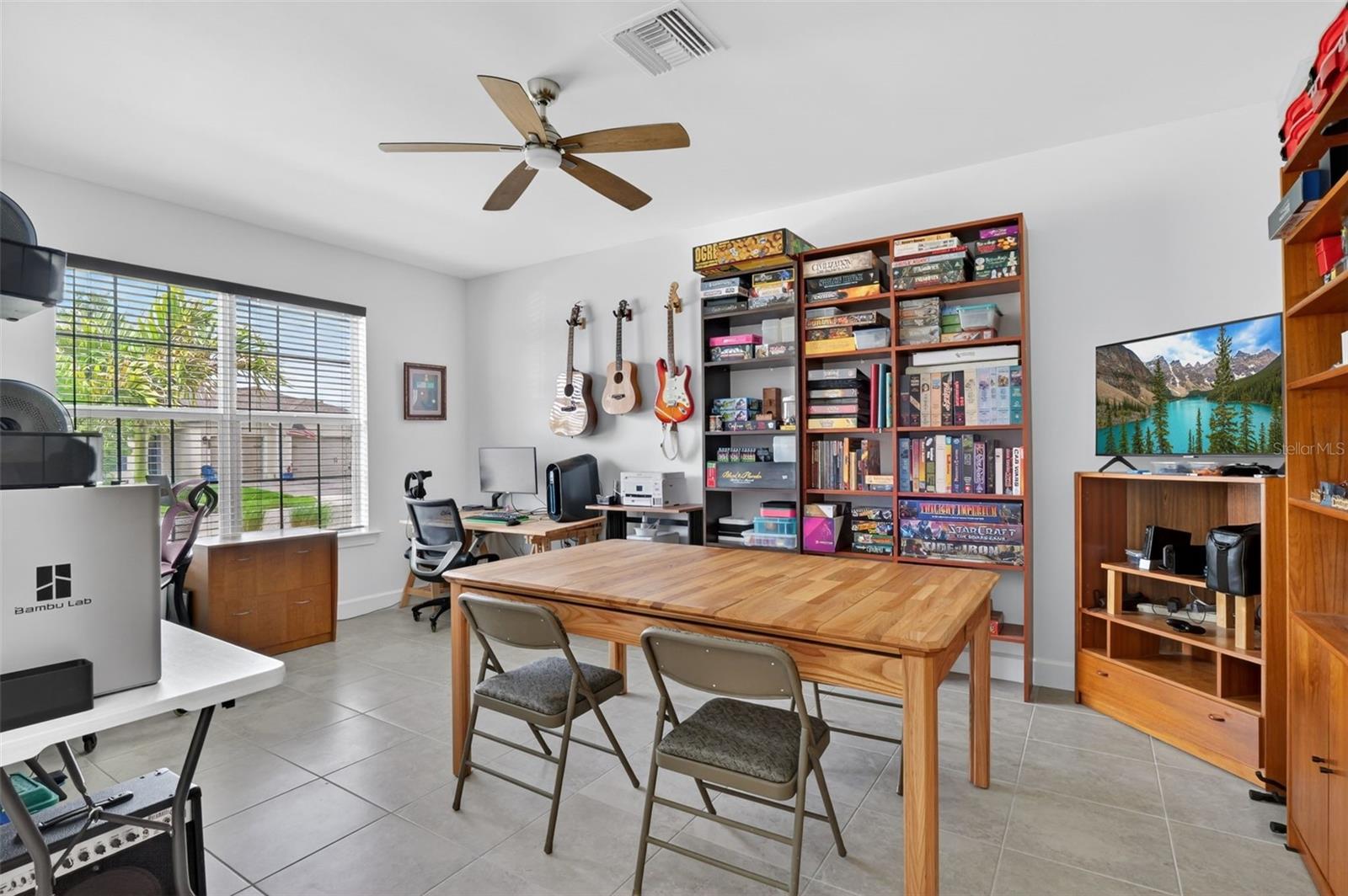 42581 Atlas Dr Property Photo 5