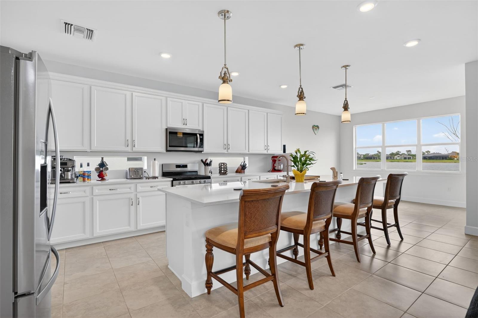 42581 Atlas Dr Property Photo 8