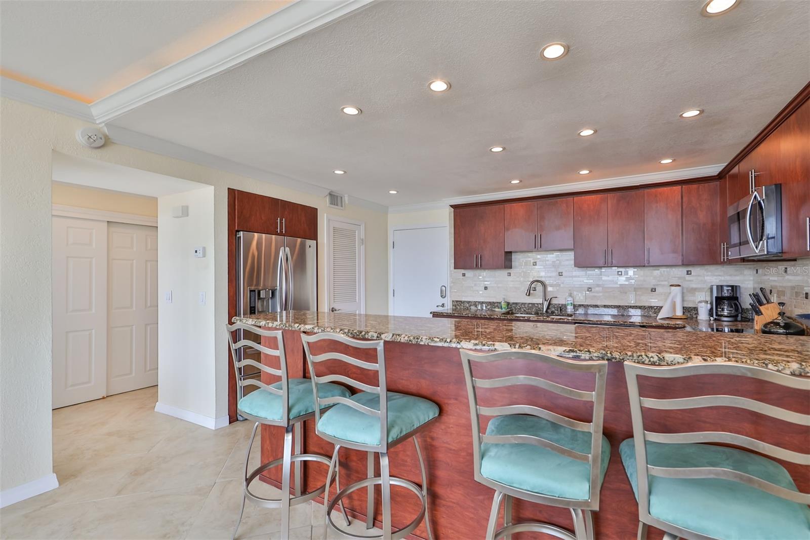 5396 Gulf Blvd #701 Property Photo 11