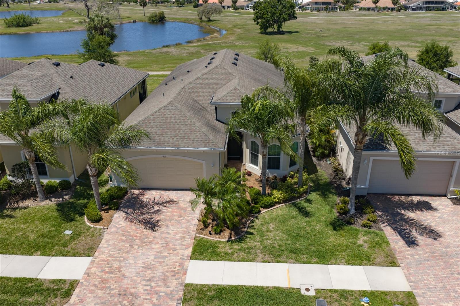 1809 Pacific Dunes Dr Property Photo 1