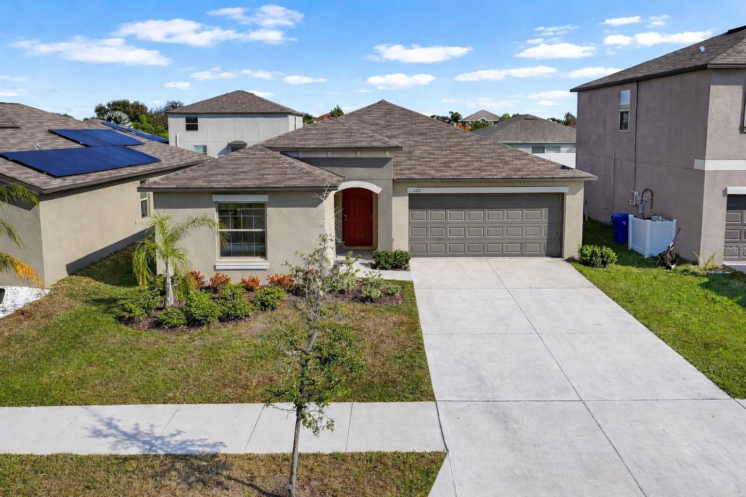 889 CALICO SCALLOP ST Property Photo 1