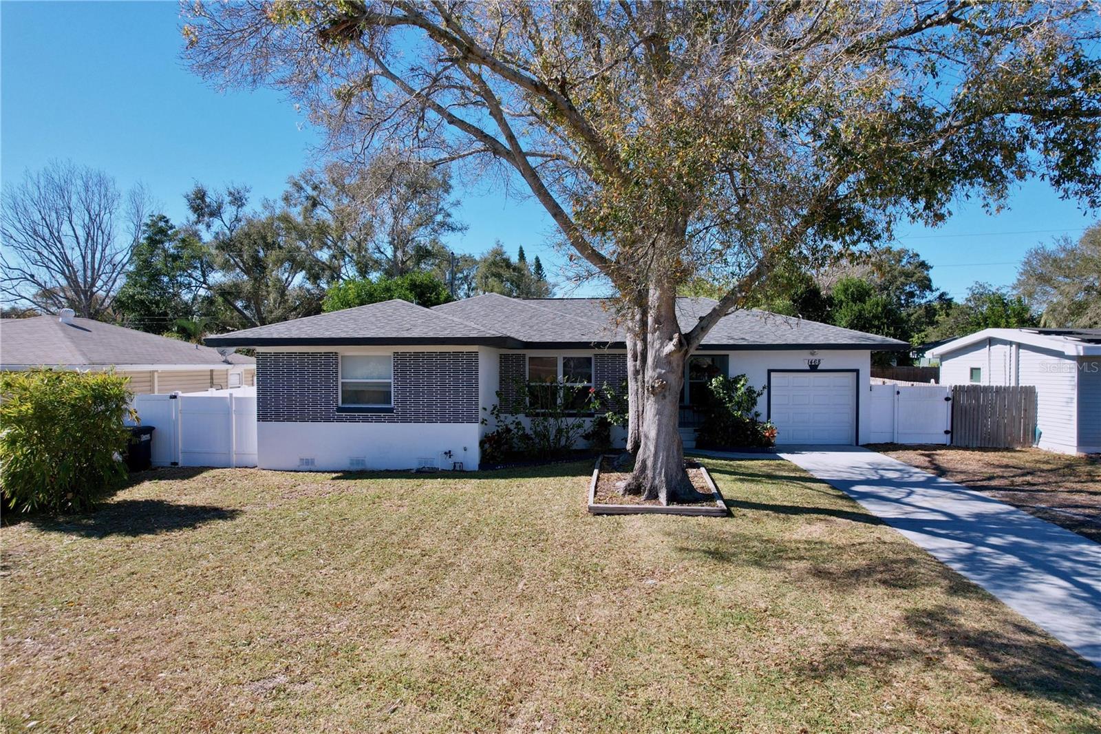 1468 S Prescott Ave Property Photo 1