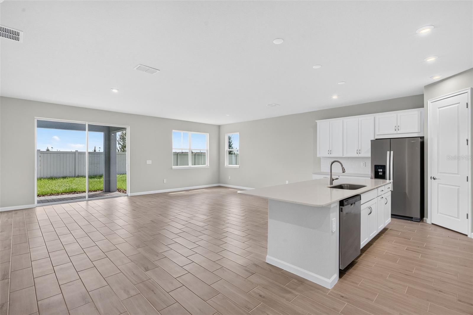34766 Flower Patch Dr Property Photo 9