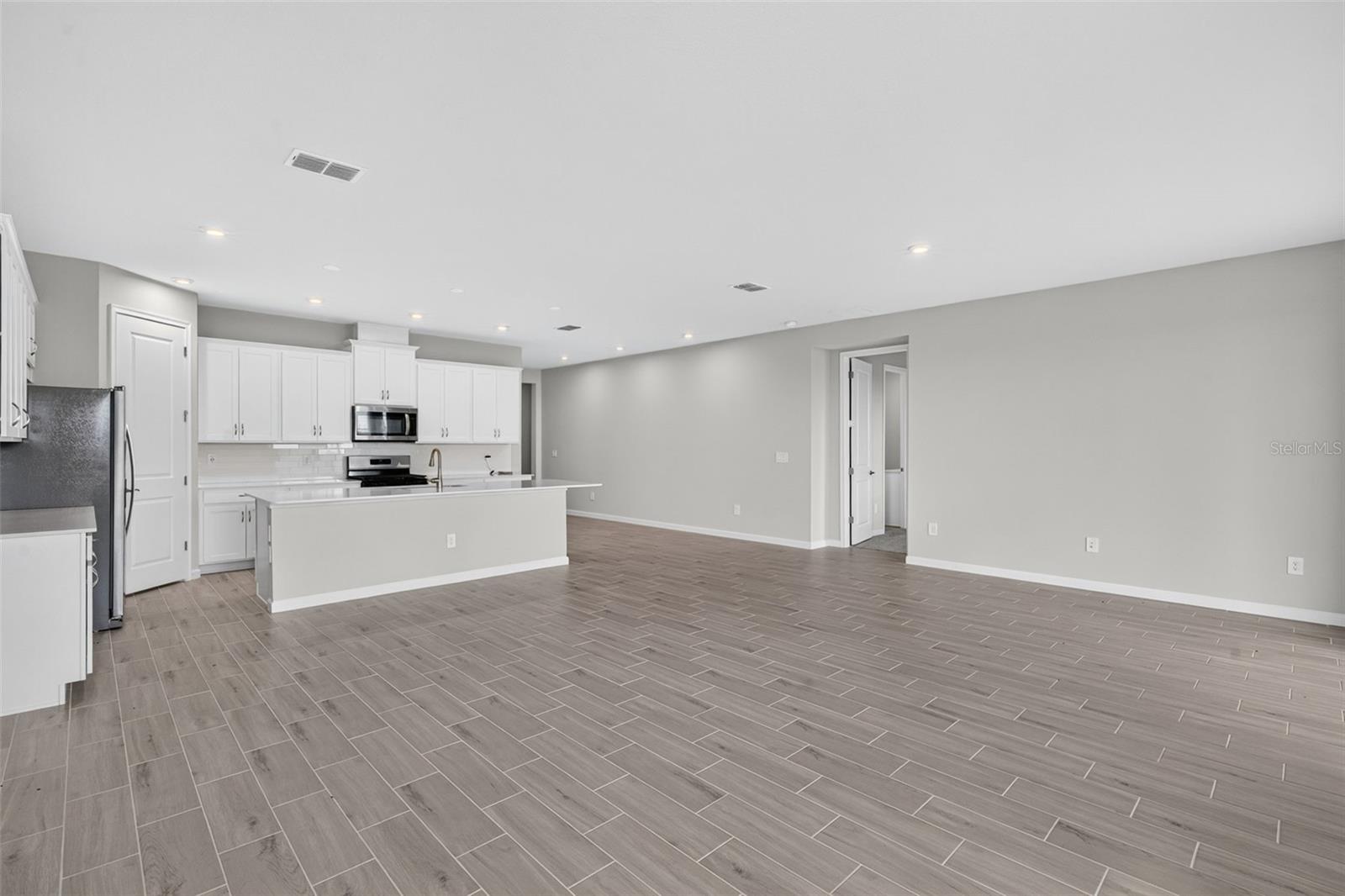 34766 Flower Patch Dr Property Photo 11
