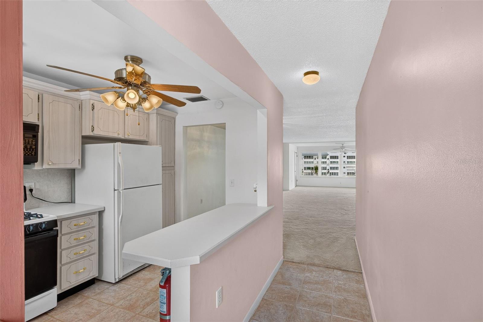 6025 Shore Blvd S #303 Property Photo 4