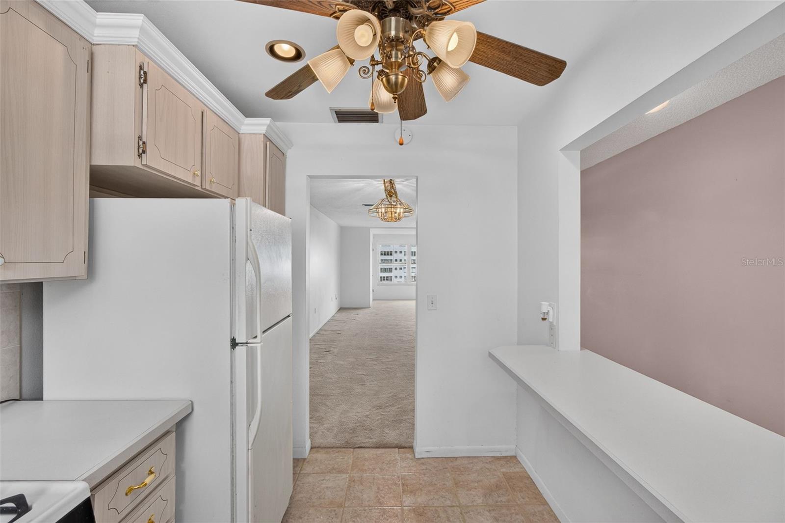 6025 Shore Blvd S #303 Property Photo 6