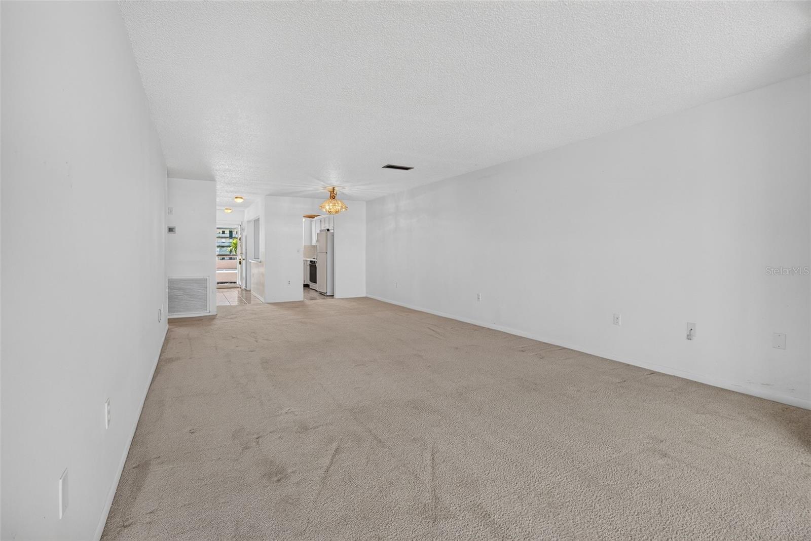 6025 Shore Blvd S #303 Property Photo 11