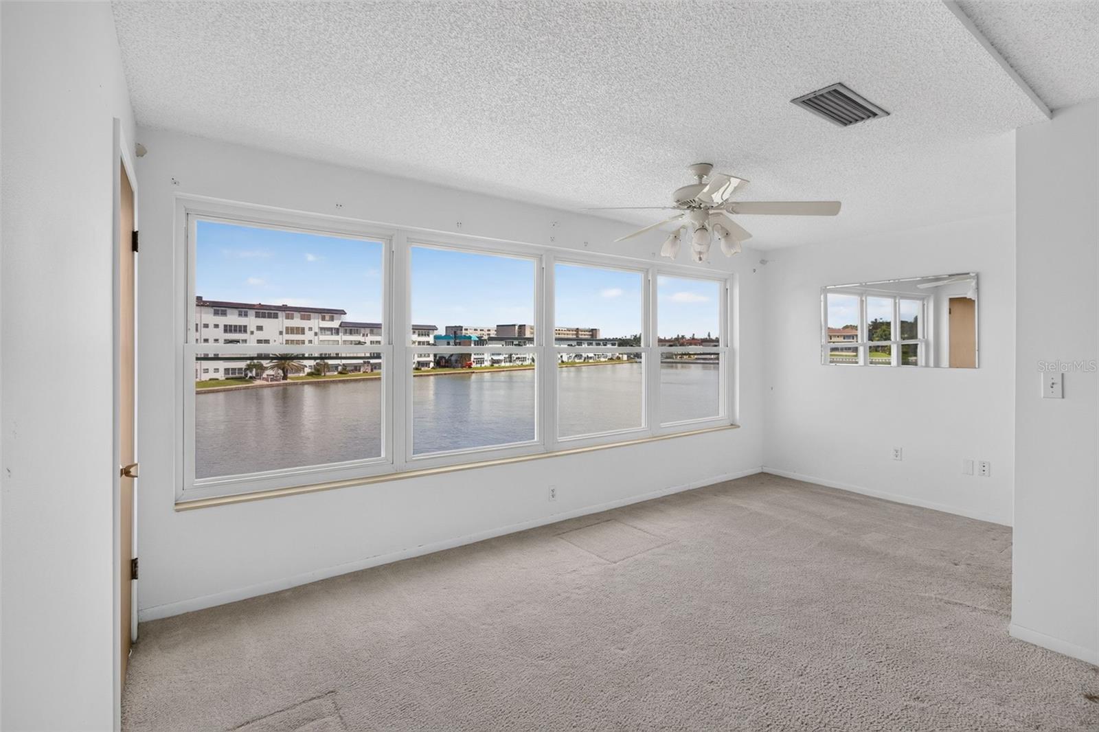 6025 Shore Blvd S #303 Property Photo 13