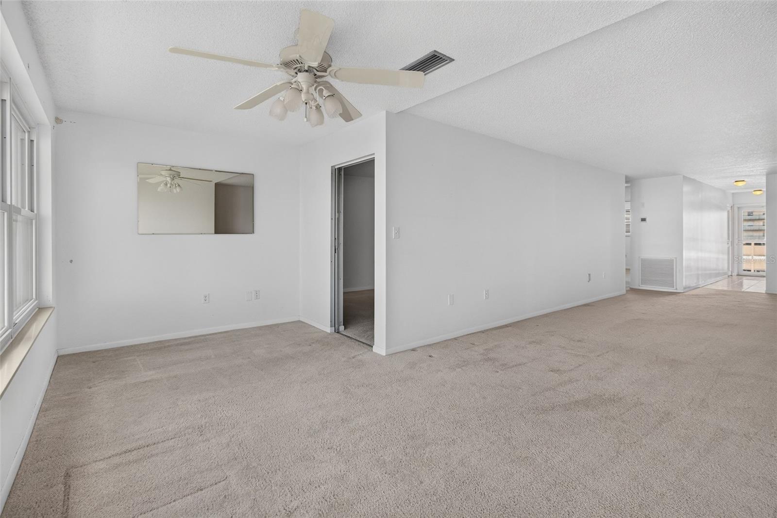 6025 Shore Blvd S #303 Property Photo 16