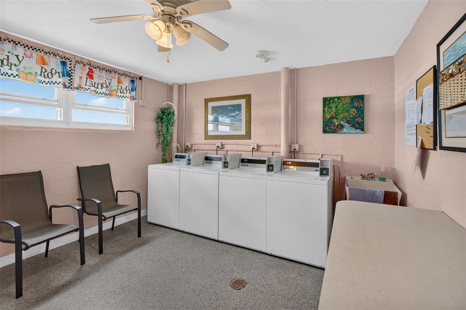 6025 Shore Blvd S #303 Property Photo 25