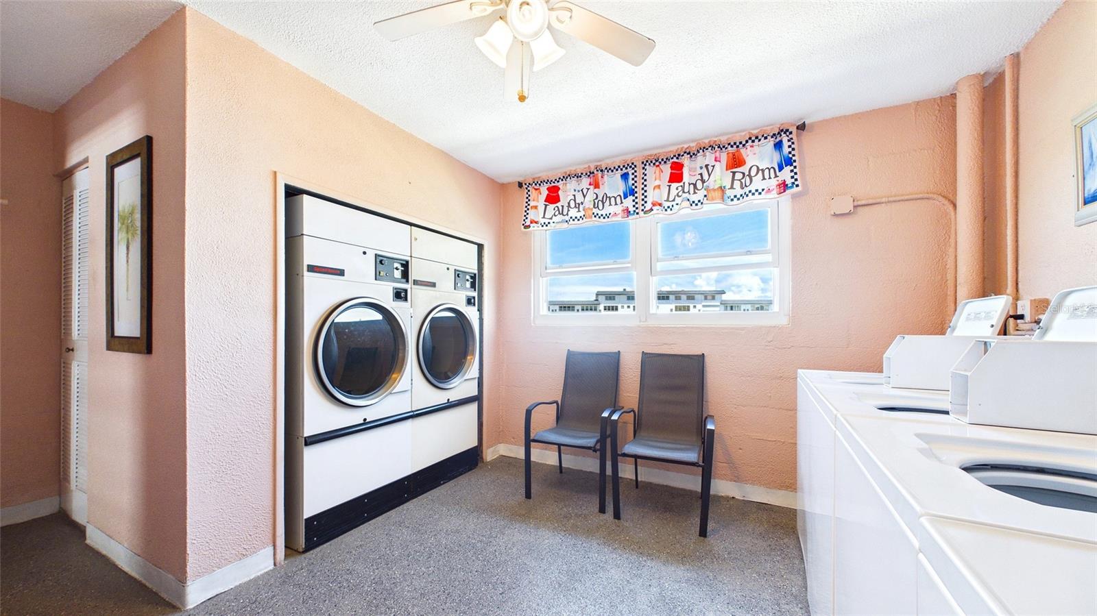 6025 Shore Blvd S #303 Property Photo 26