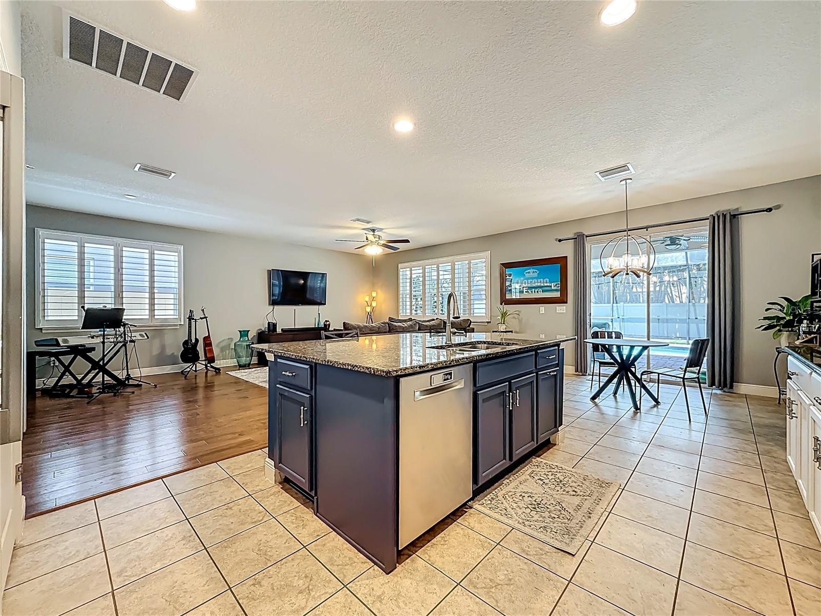 10193 Grand Oak Cir Property Photo 16