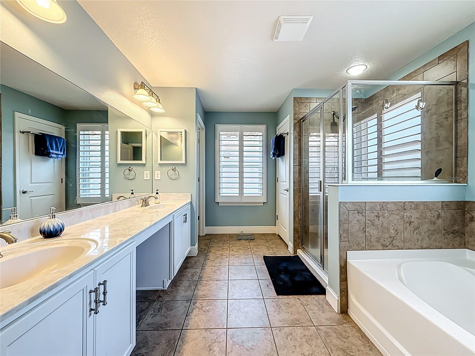10193 Grand Oak Cir Property Photo 35