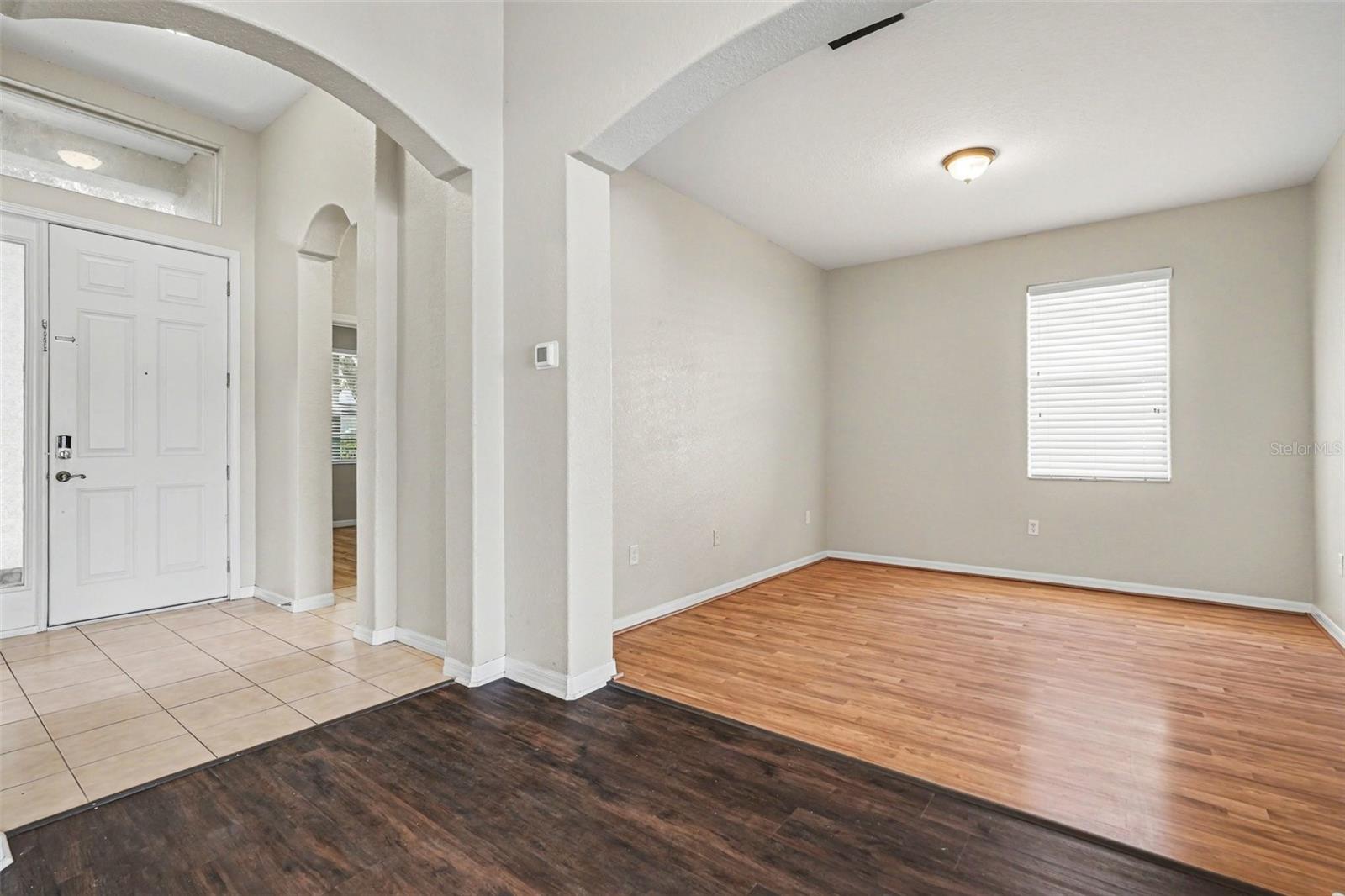 10902 Tree Cactus Loop Property Photo 4