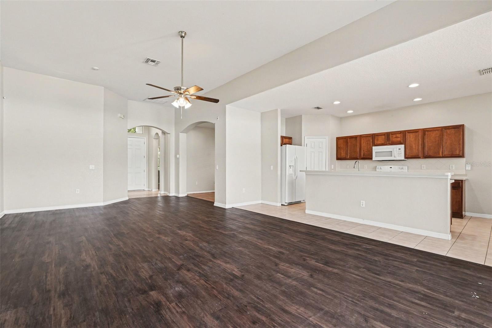 10902 Tree Cactus Loop Property Photo 7