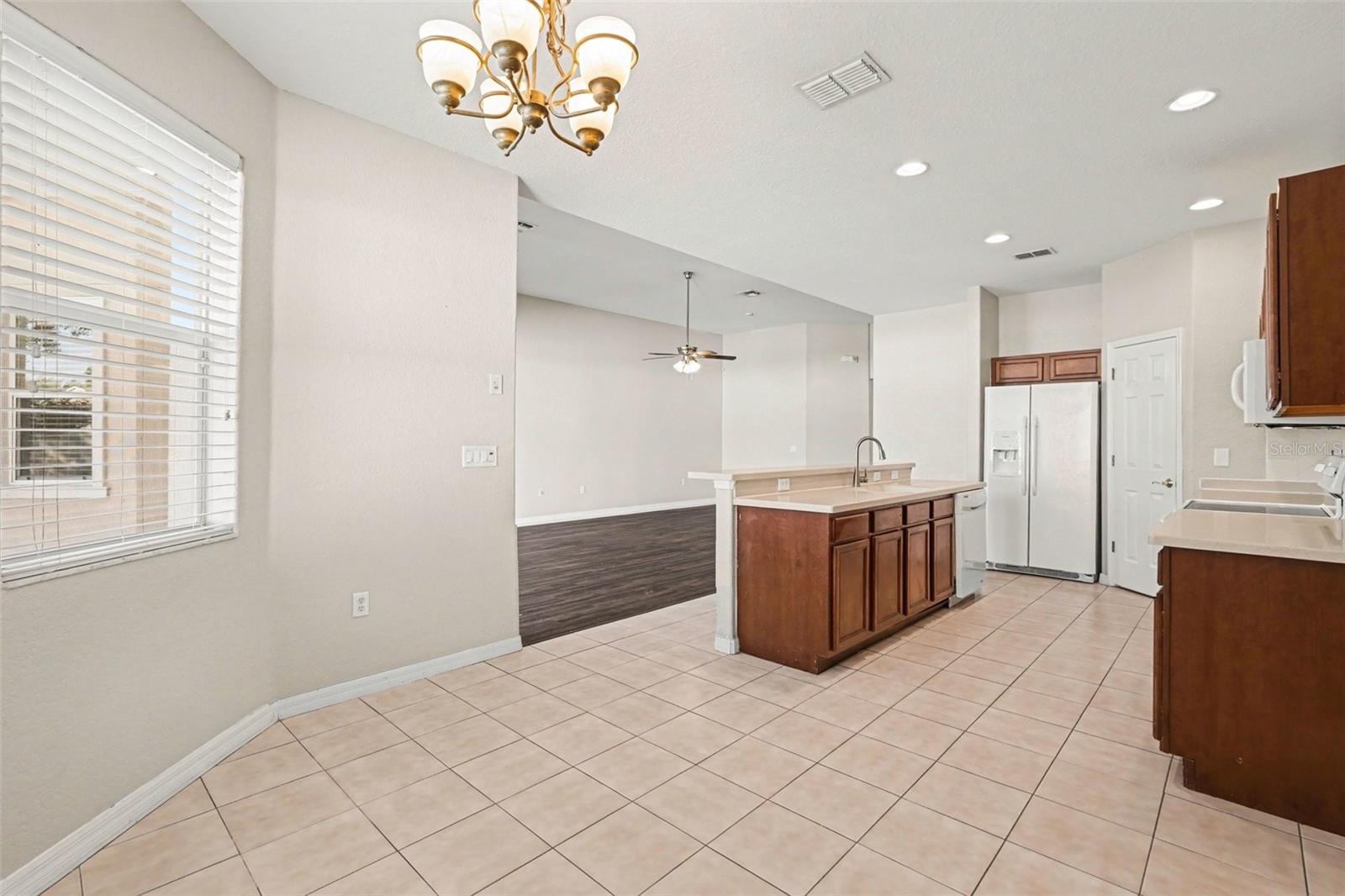 10902 Tree Cactus Loop Property Photo 11