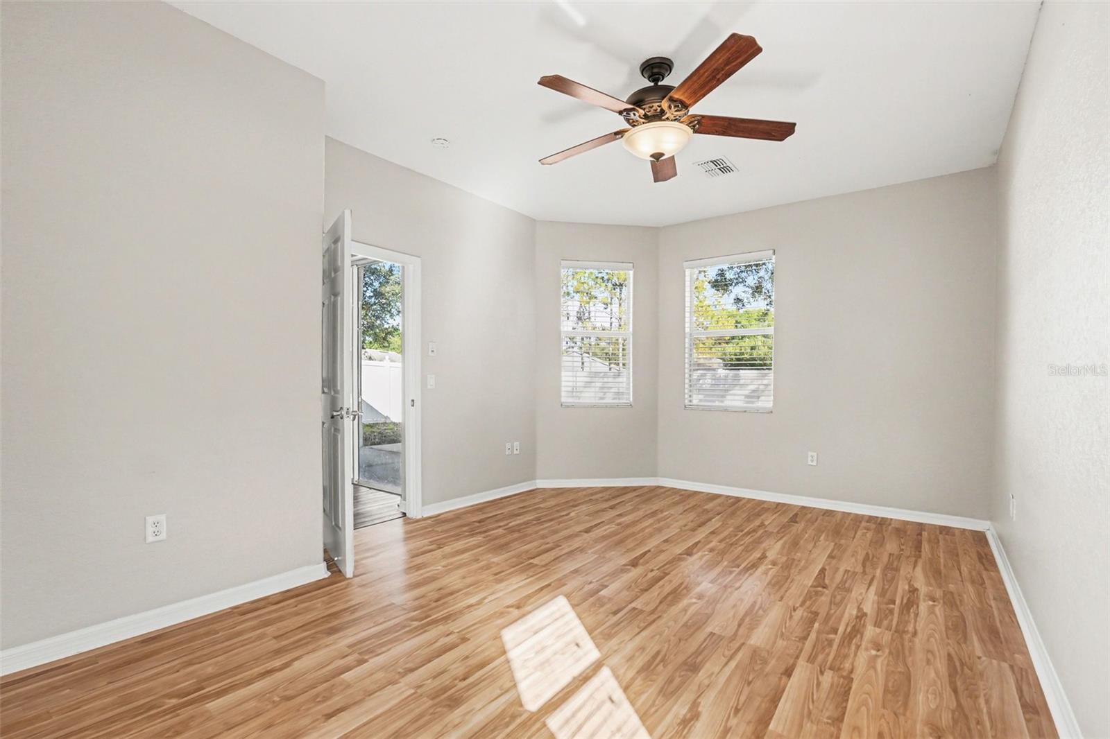 10902 Tree Cactus Loop Property Photo 16