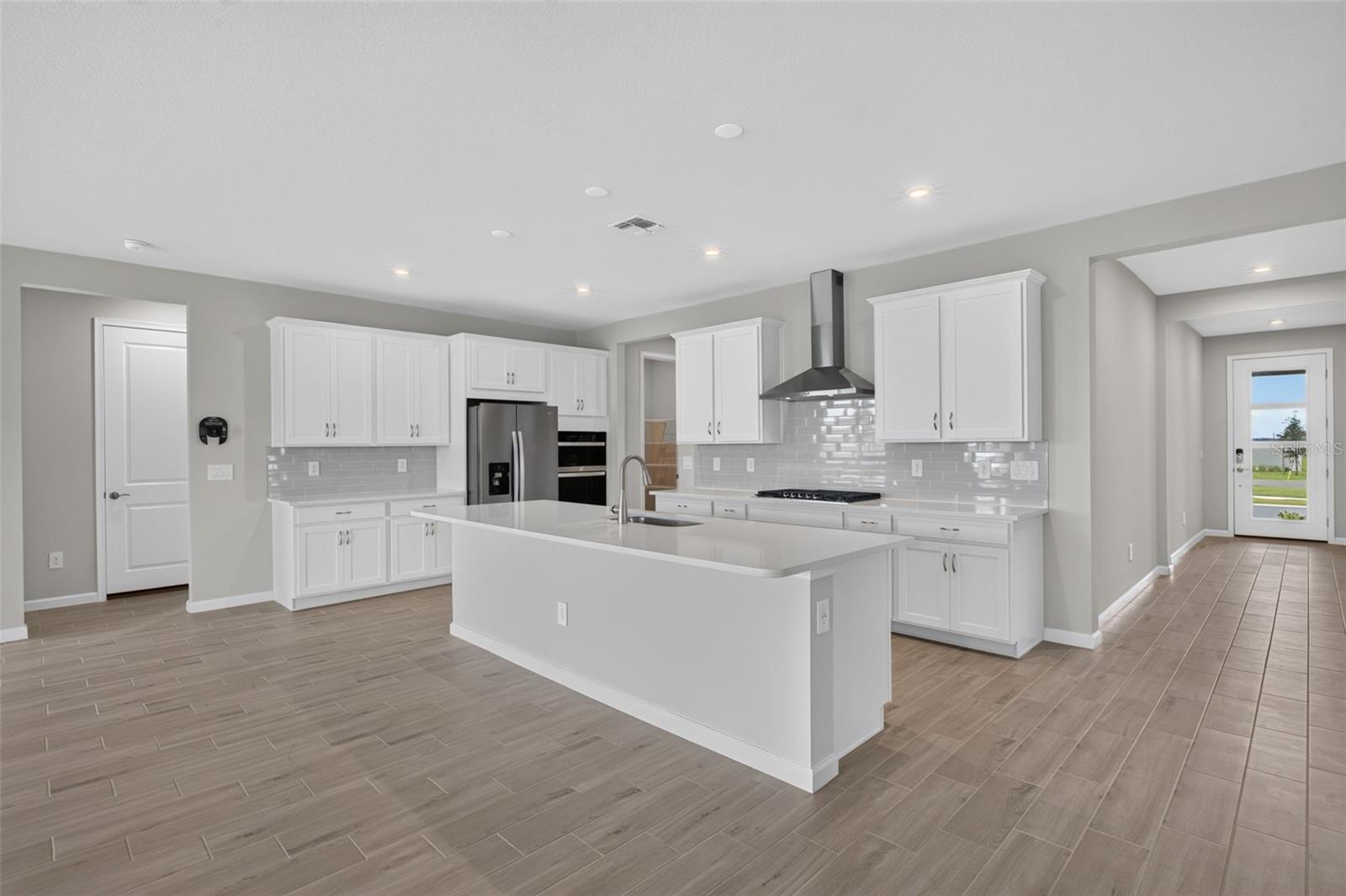 9553 Natural Oak Pt Property Photo 8