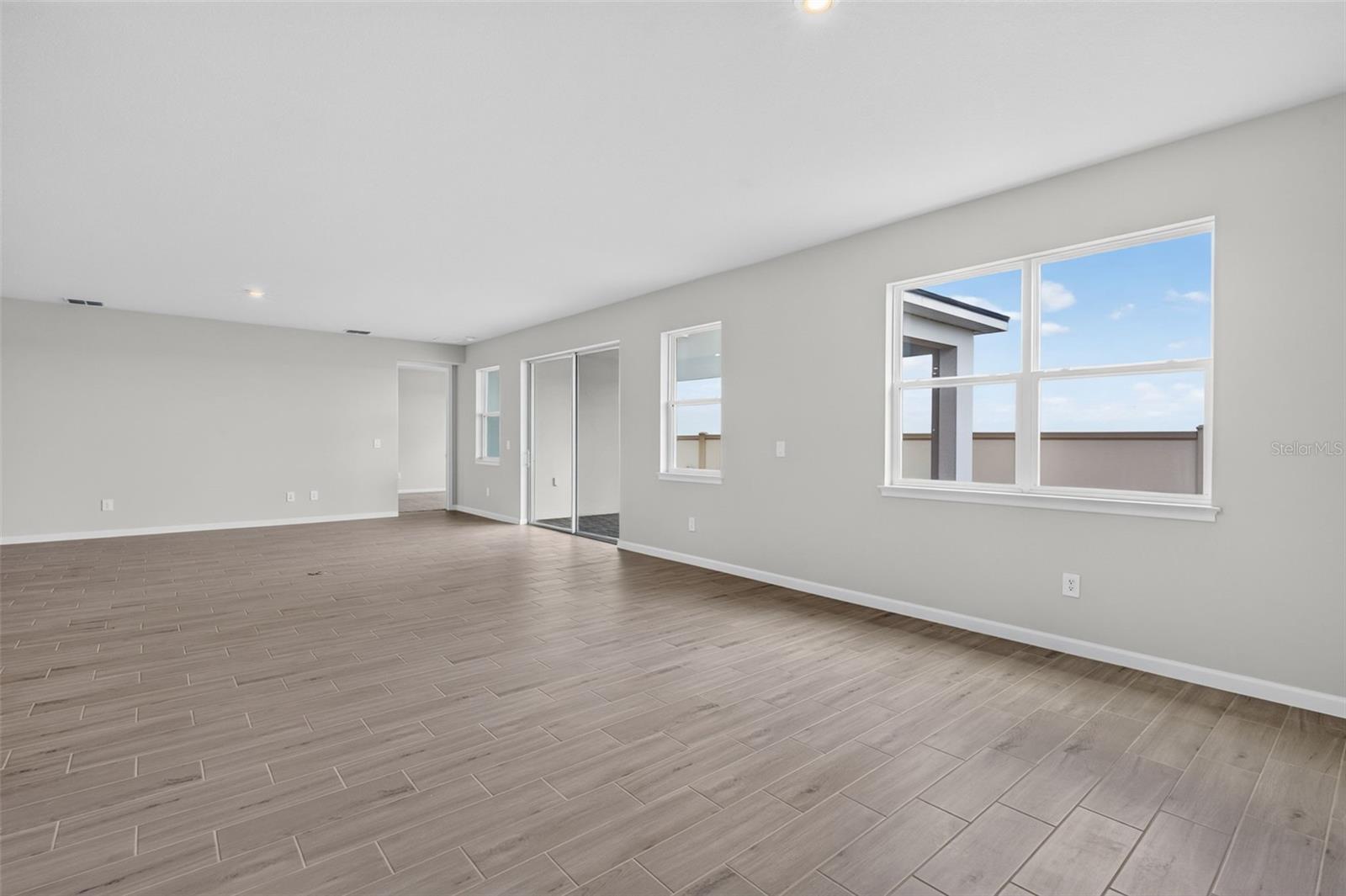 9553 Natural Oak Pt Property Photo 16