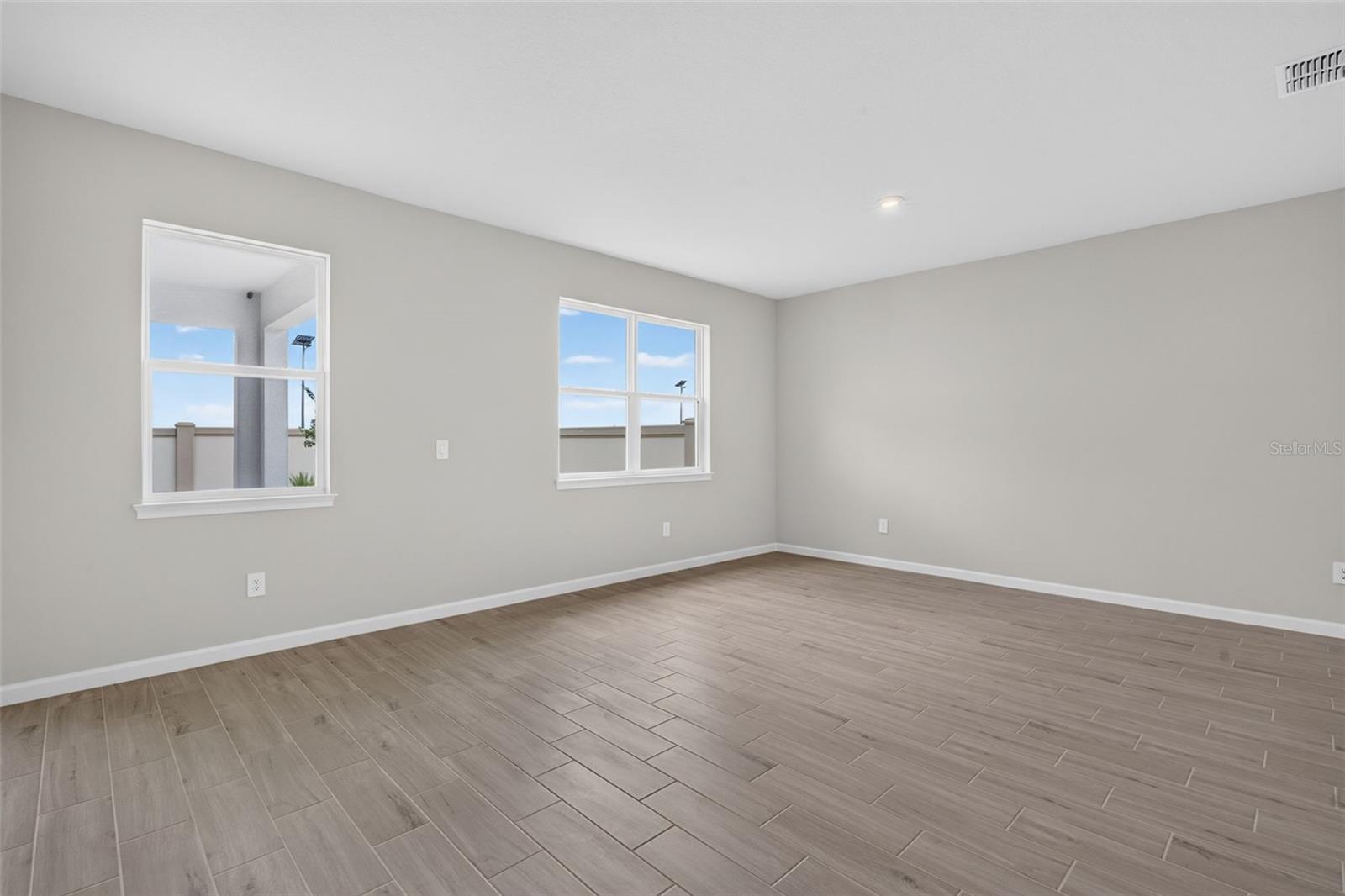 9553 Natural Oak Pt Property Photo 17