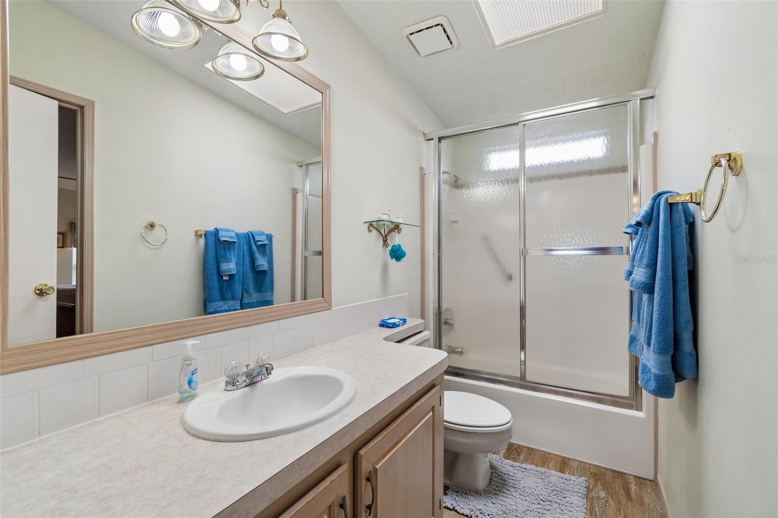 14131 Delsilver Dr Property Photo 27